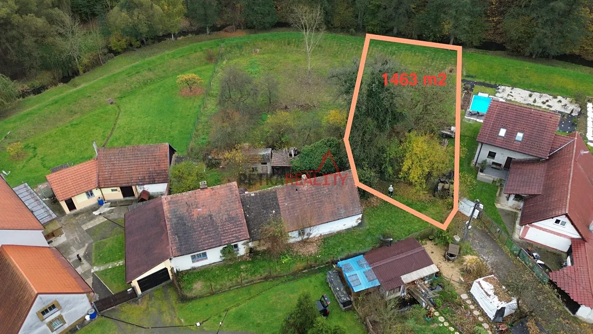 Prodej stavebního pozemku 1463 m²