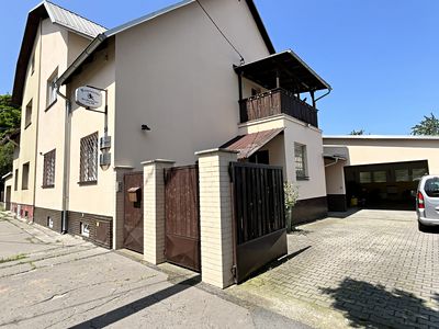 Prodej rodinného domu 350 m², pozemek 376 m²