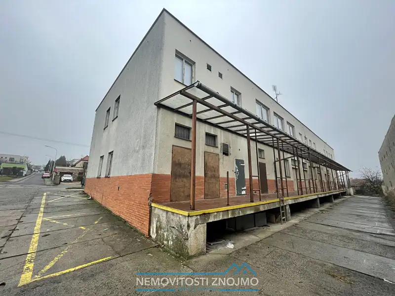 Pronájem skladového prostoru 500 m², Miroslav – náhled fotky 2