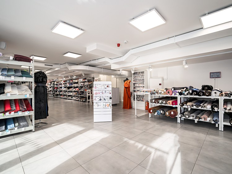 Prodej komerčního prostoru, 244 m² (3 z 13)