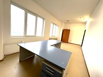 Комерційне приміщення в оренду, 105 м² (2 з 25)