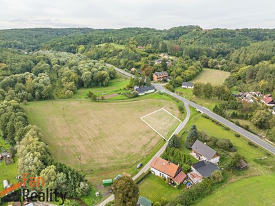 Prodej  stavebního pozemku 1 013 m² — photo 3