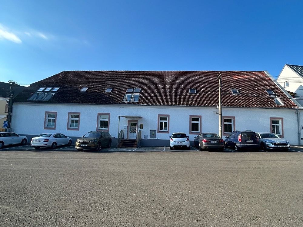 Pronájem kanceláře 104 m²