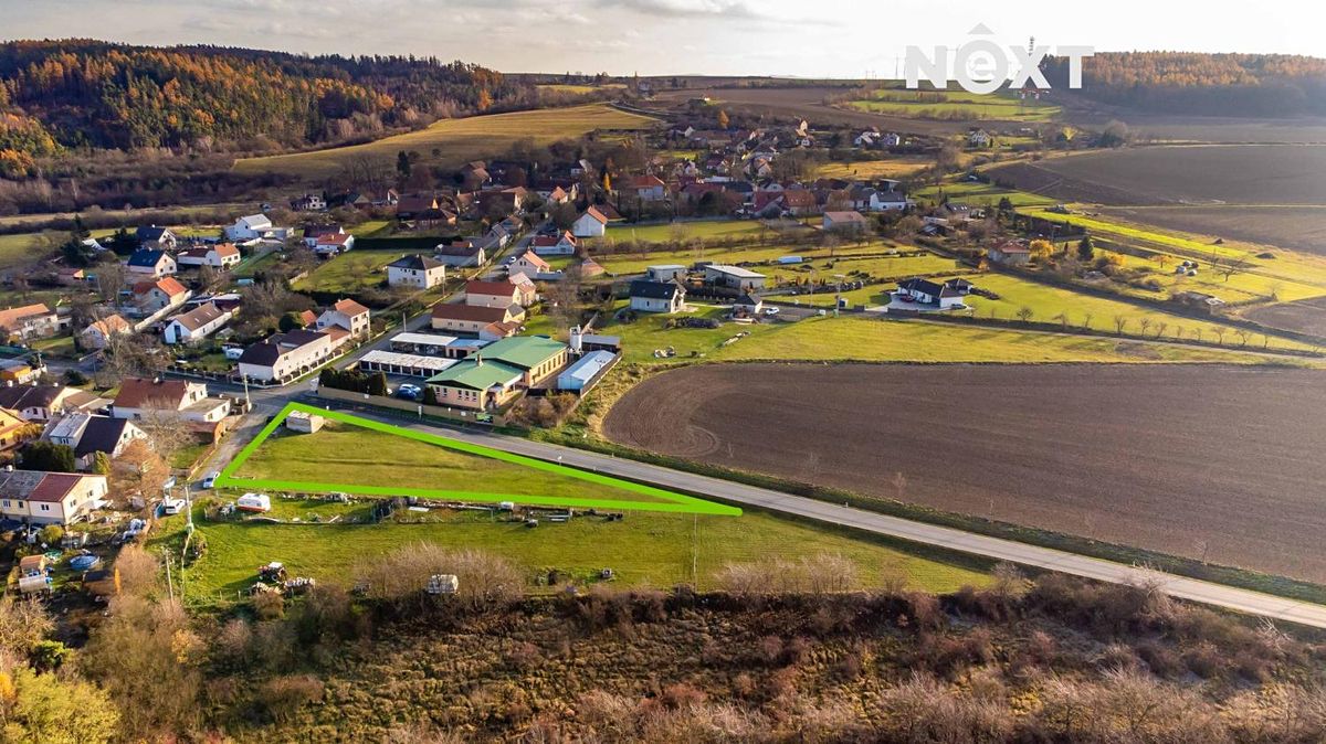 Prodej stavebního pozemku 1672 m², Příčina – fotka 1 z 3