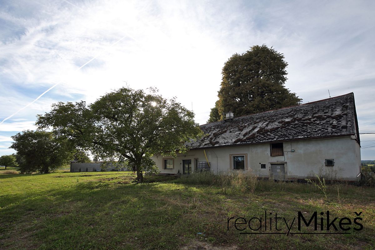 Prodej rodinného domu 193 m², pozemek 2169 m² – fotografie 3