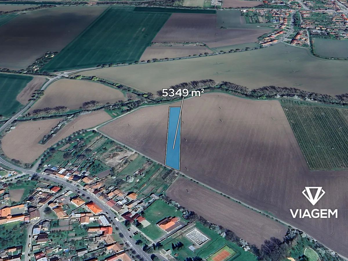 Prodej podílu 1/8 pole 668 m²
