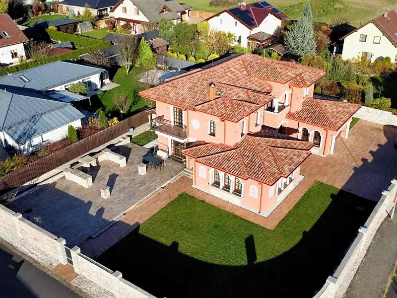 Prodej rodinného domu 284 m², pozemek 1096 m², Otovice – náhled fotky 2
