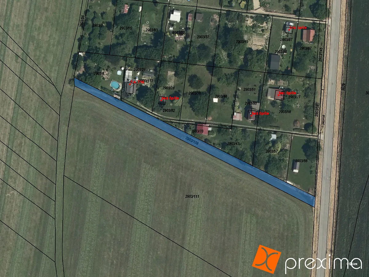 Prodej podílu 1/13 pole 58 m²