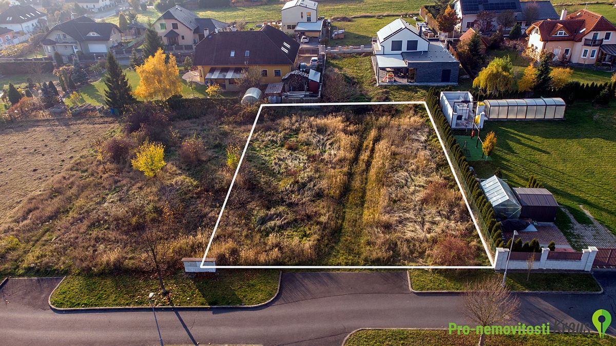 Prodej stavebního pozemku 934 m² – fotografie 2