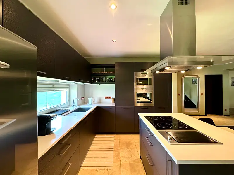 Prodej rodinného domu 257 m², pozemek 1087 m², Řitka – náhled fotky 2