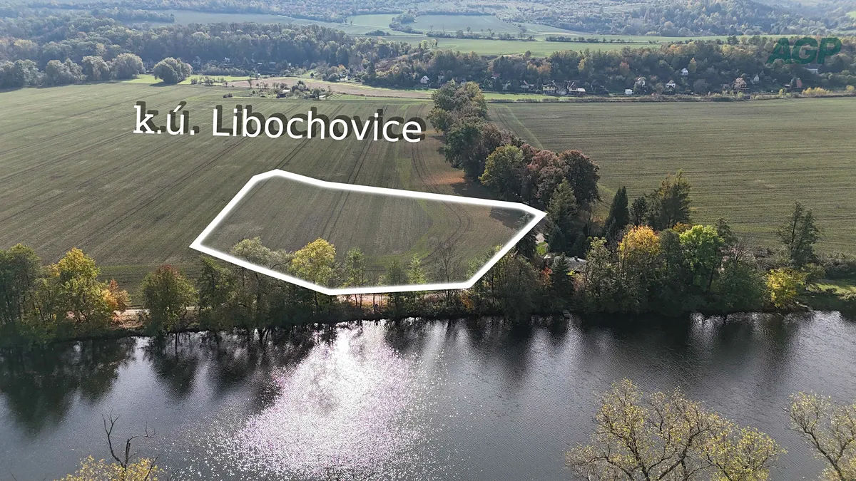 Prodej pole 3765 m²