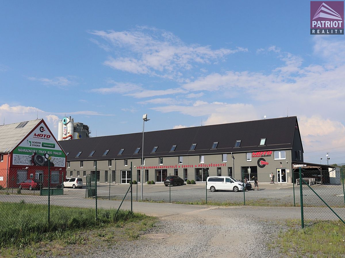 Pronájem obchodního prostoru 300 m²