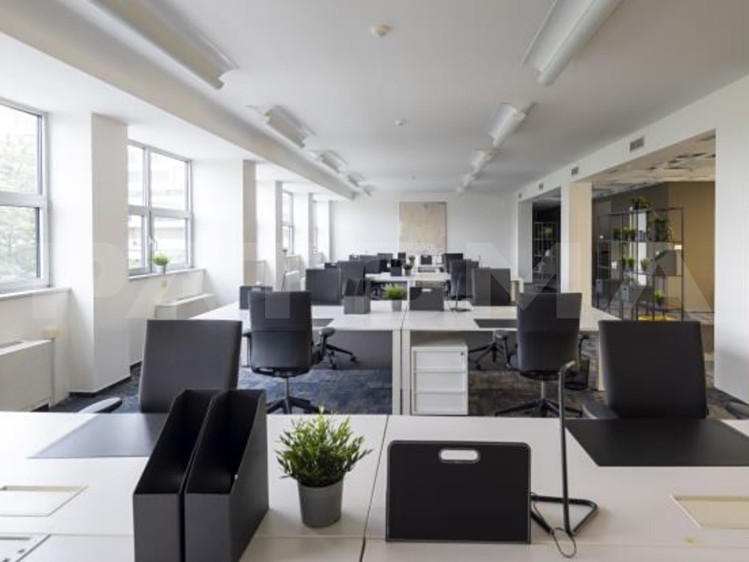 Pronájem komerčního prostoru, 150 m² (5 z 20)