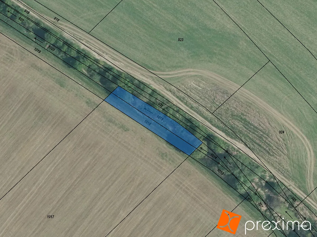 Prodej podílu 1/3 pozemku 255 m²