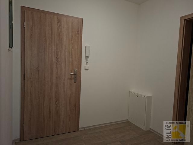 Pronájem bytu 1+kk 33 m² – fotografie 5
