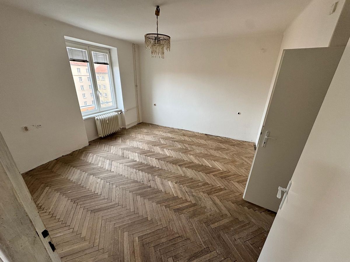 Pronájem bytu 1+1 37 m² – fotografie 4