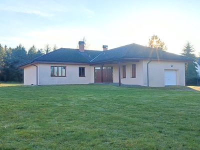 Prodej rodinného domu 196 m², pozemek 2484 m²