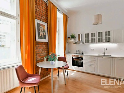 Pronájem bytu 2+kk 56 m² (Jednopodlažní)