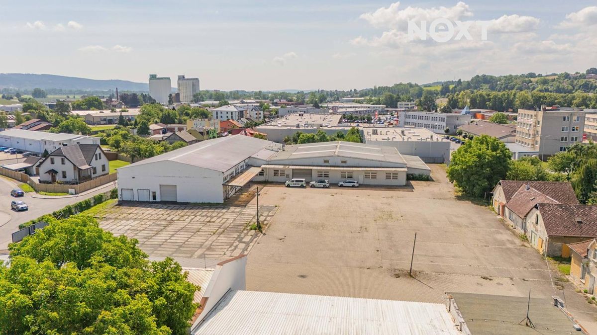 Pronájem výrobní haly, prostoru 2601 m²