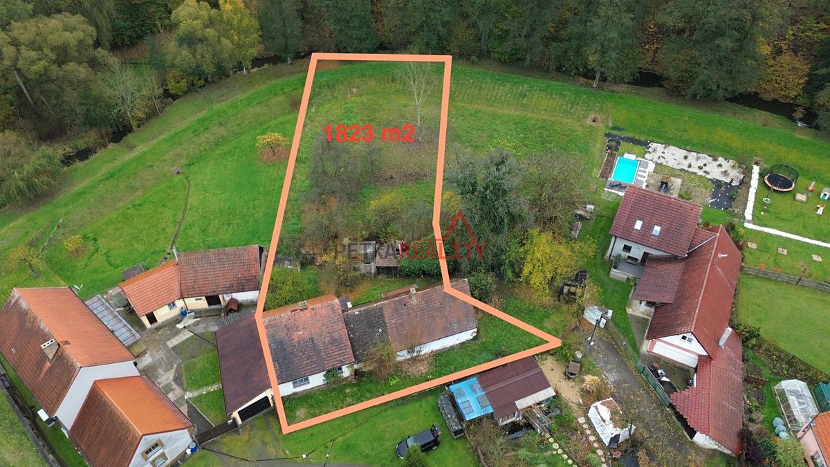 Prodej stavebního pozemku 1823 m²