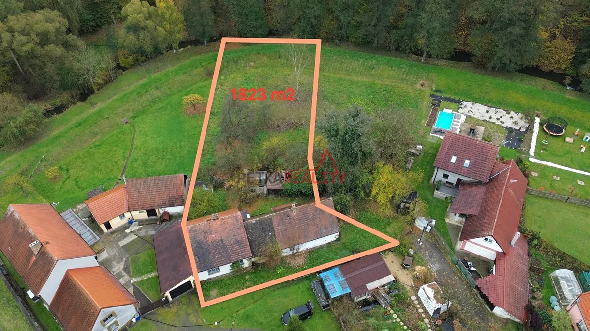 Prodej stavebního pozemku 1823 m²