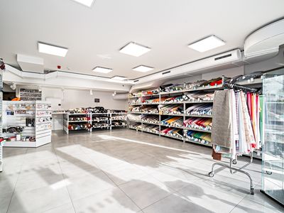 Prodej obchodního prostoru 244 m²