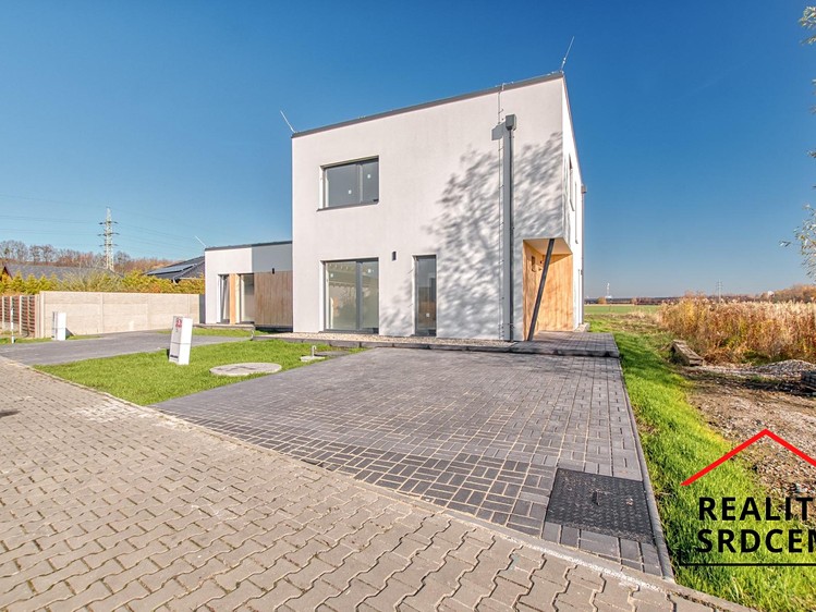 Haus zum Kauf, 155 m² (1 von 43)