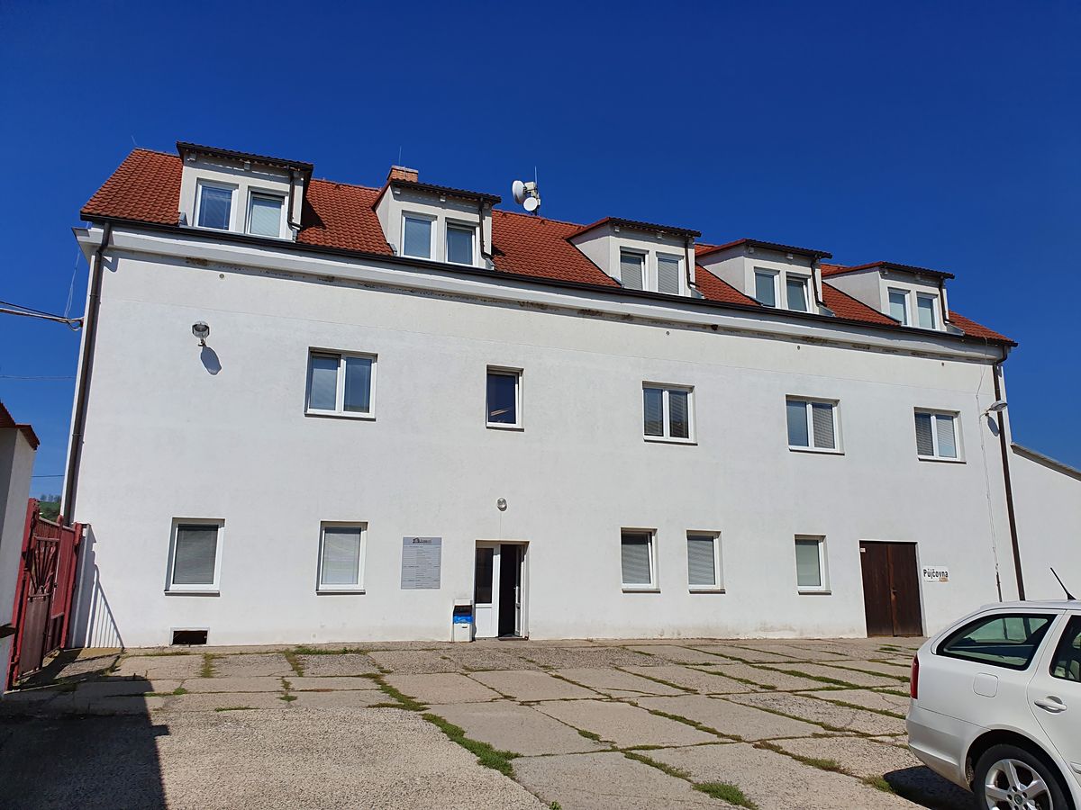 Pronájem kanceláře 276 m²