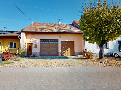 Prodej  rodinného domu 200 m², pozemek 435 m² — photo 2