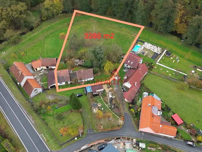 Prodej stavebního pozemku 3286 m², Tábor – náhled fotky 1