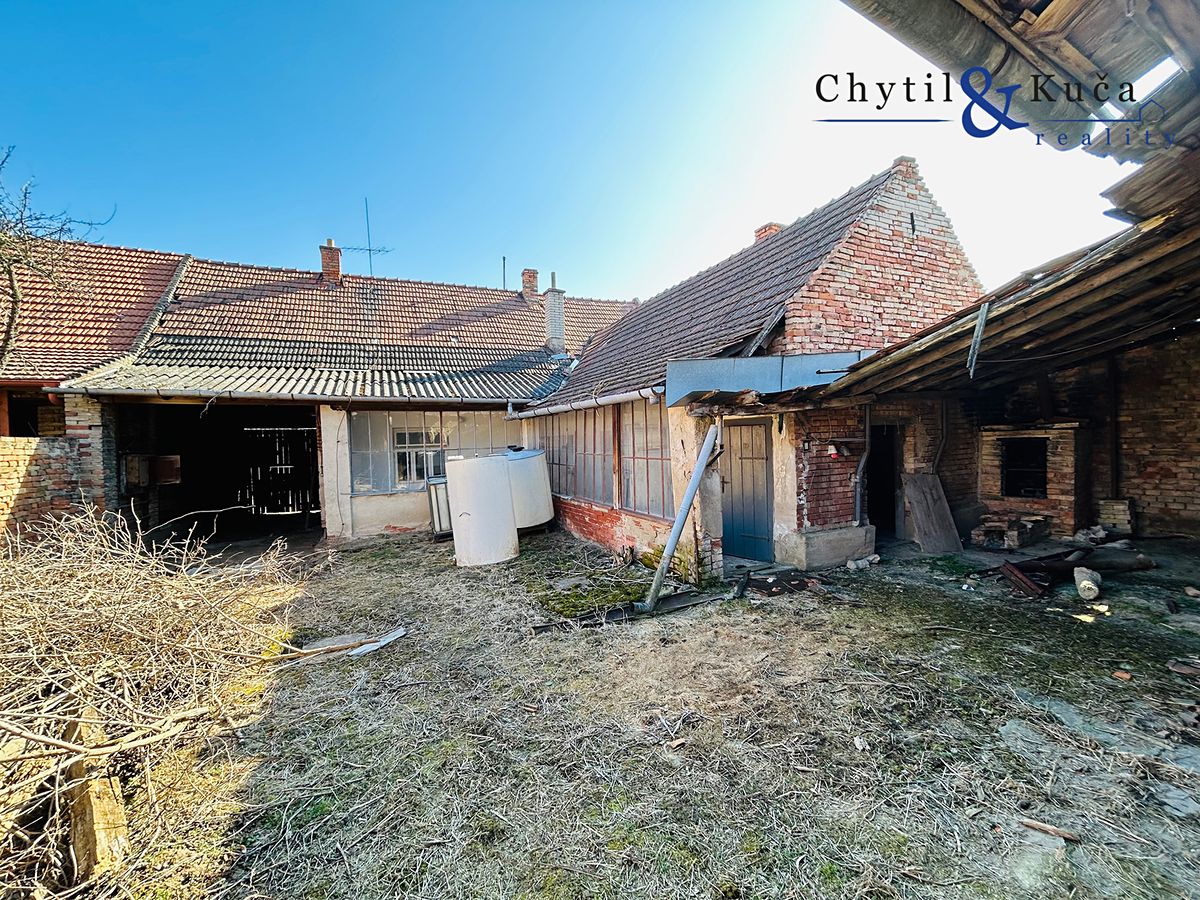 Prodej rodinného domu 110 m², pozemek 576 m² – fotografie 4
