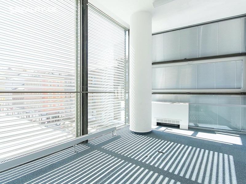 Pronájem kanceláře 215 m² – pohled 3