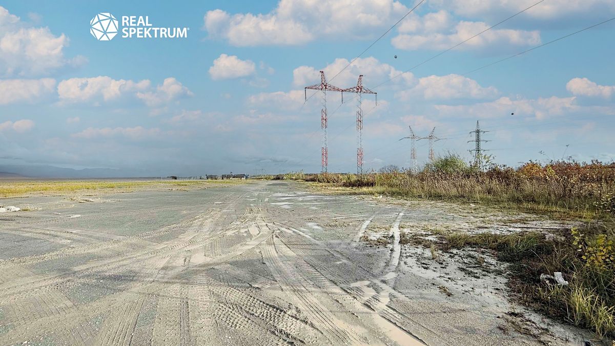 Pronájem komerčního pozemku 4100 m² – fotografie 3