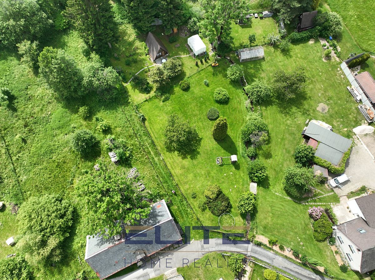 Prodej stavebního pozemku 1502 m²