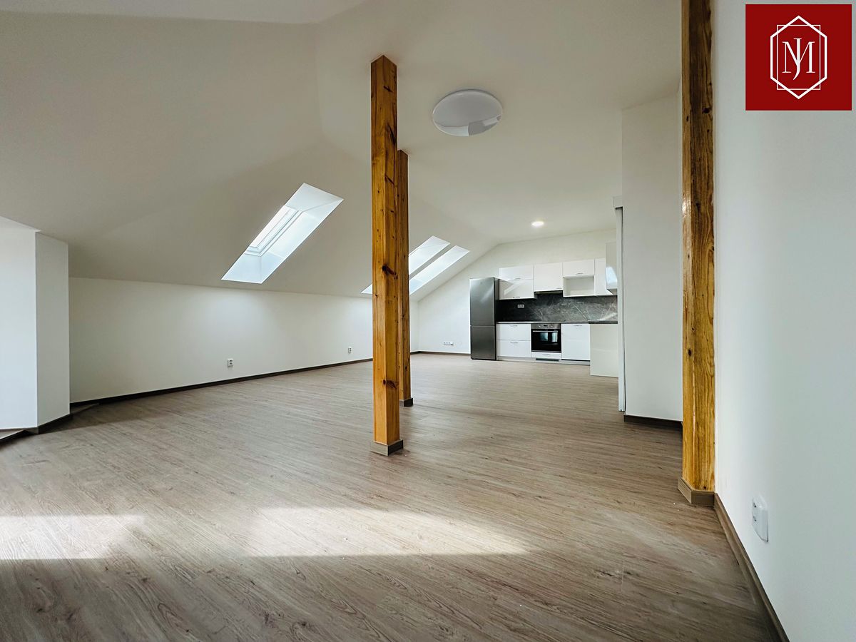 Pronájem bytu 2+kk 70 m² – fotografie 2
