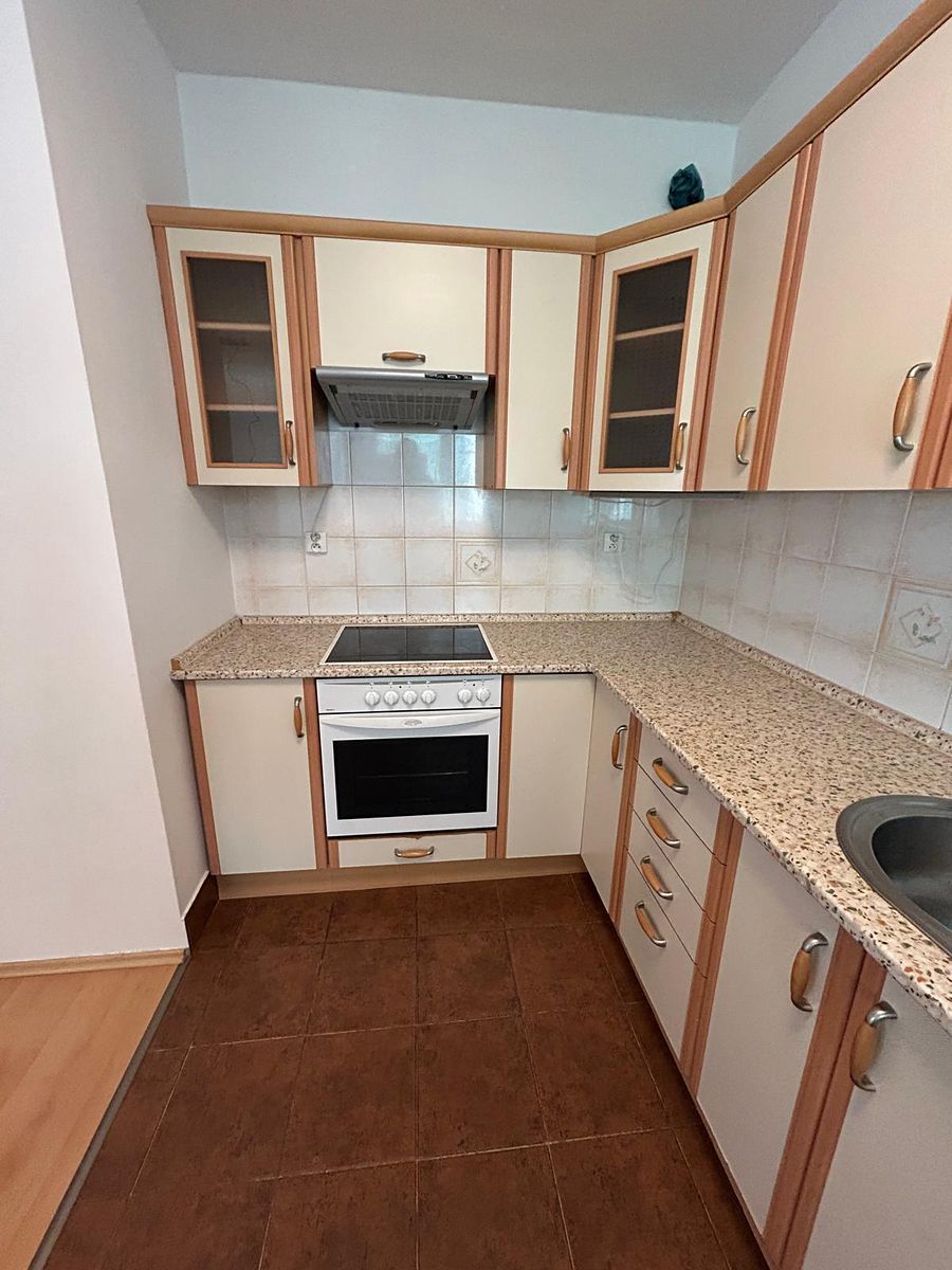 Pronájem bytu 2+1 86 m² – fotografie 2