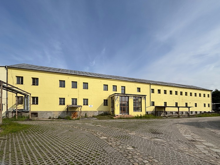 Gewerbefläche zur Miete, 140 m² (1 von 5)