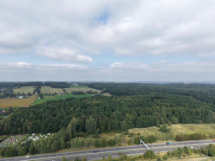 Prodej pozemku, 27 464 m² (3 z 9)