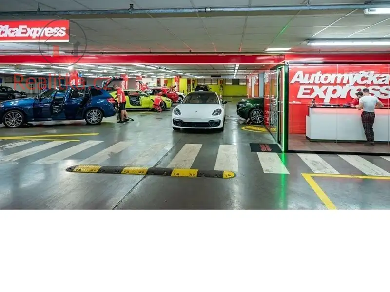 Pronájem obchodního prostoru 300 m², Kladno – náhled fotky 2