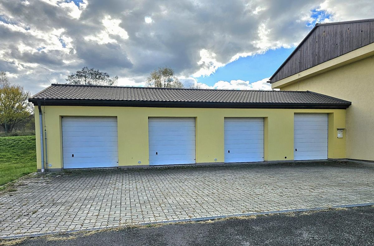 Prodej výrobní haly, prostoru 2409 m² – fotografie 3