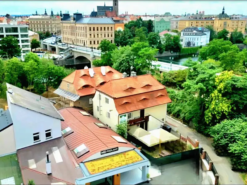 Prodej rodinného domu 370 m², pozemek 347 m², Plzeň – náhled fotky 3