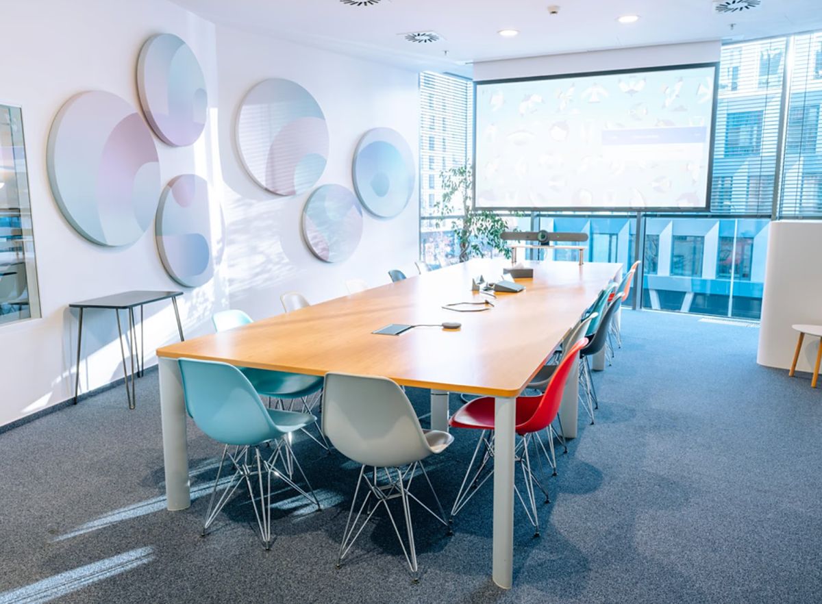Pronájem kanceláře 297 m² – fotografie 4