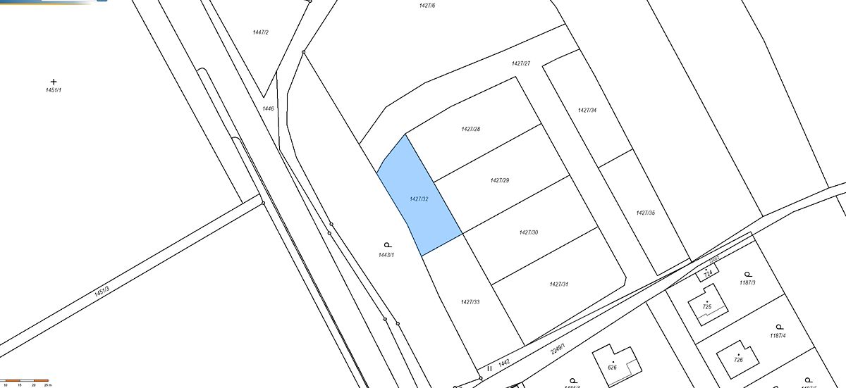 Prodej stavebního pozemku 593 m² – fotografie 2
