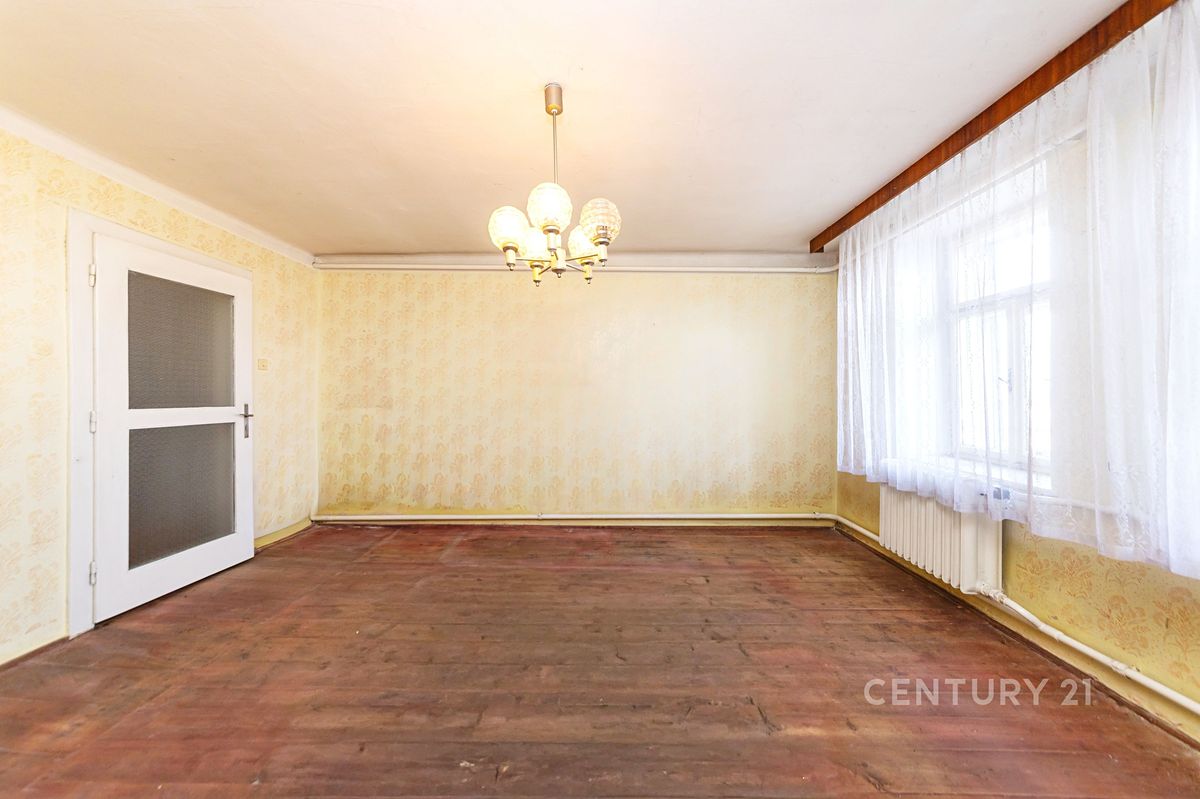 Prodej rodinného domu 200 m², pozemek 470 m² – fotografie 3