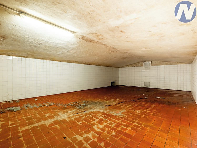 Prodej komerčního prostoru, 1 025 m² (11 z 19)