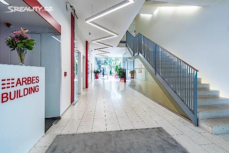 Pronájem kanceláře 215 m² – pohled 2