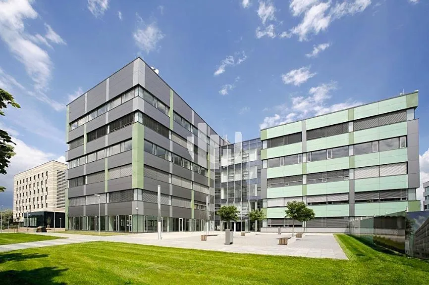 Pronájem kanceláře 112 m²