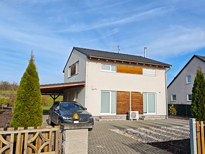 Blešno, okres Hradec Králové