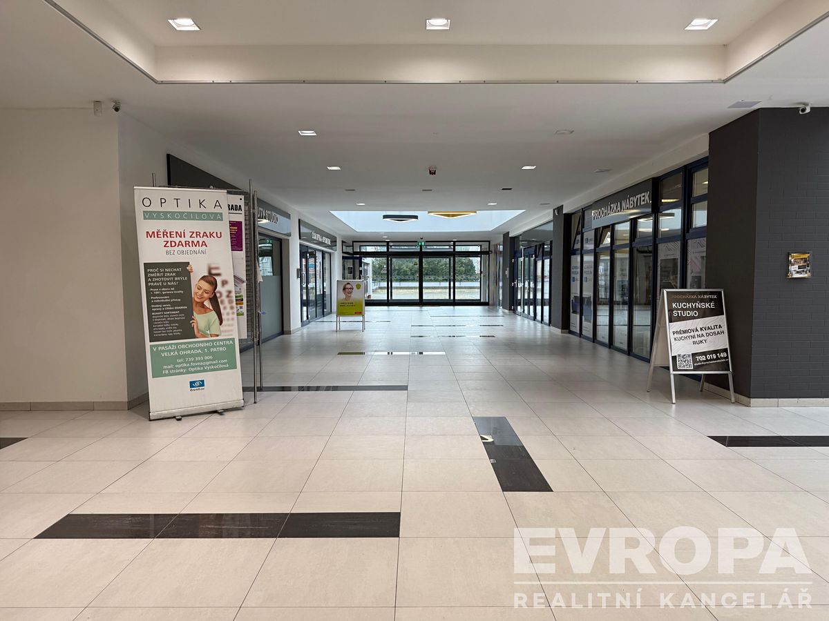 Pronájem obchodního prostoru 55 m² – fotografie 3