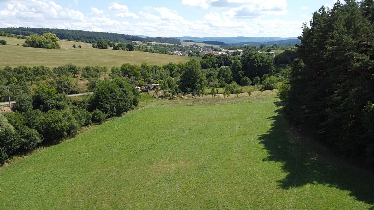 Prodej pozemku 1826 m² – fotografie 3